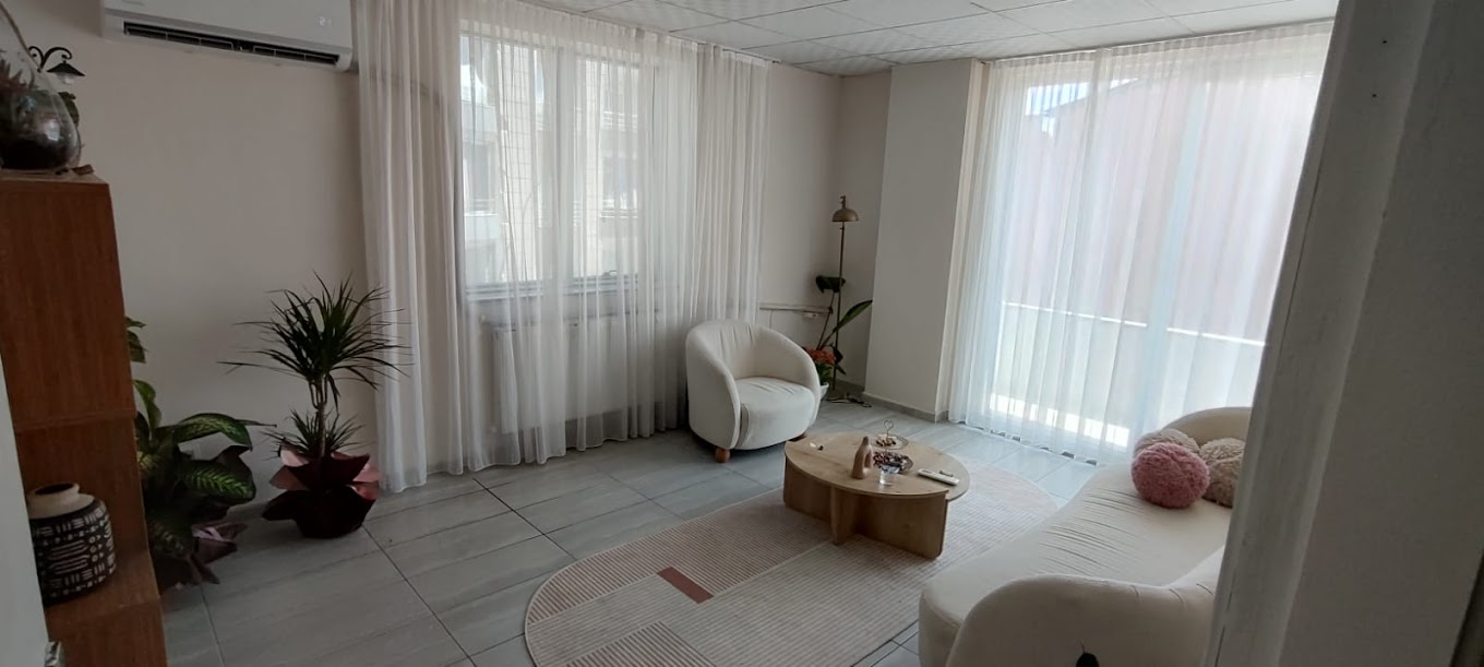 Özgür Karaaslan logo